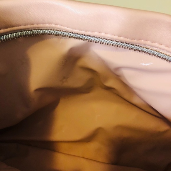 NWB Dior Light Pink Cosmetic bag beauty💕 - Picture 8 of 8